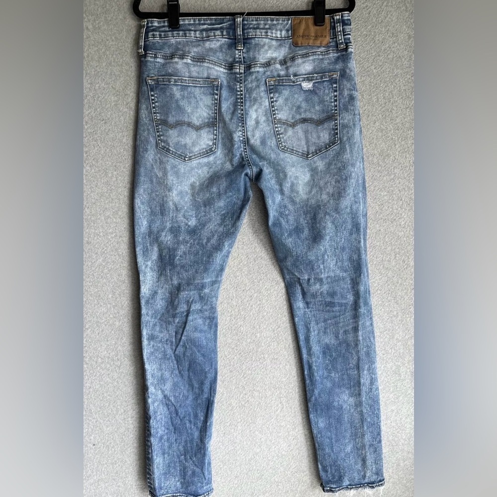 Mens American Eagle 32/34, factory distressed, Extreme Flex, night out, jeans